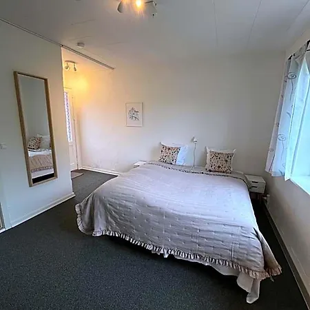 Otel Bredebro 2*